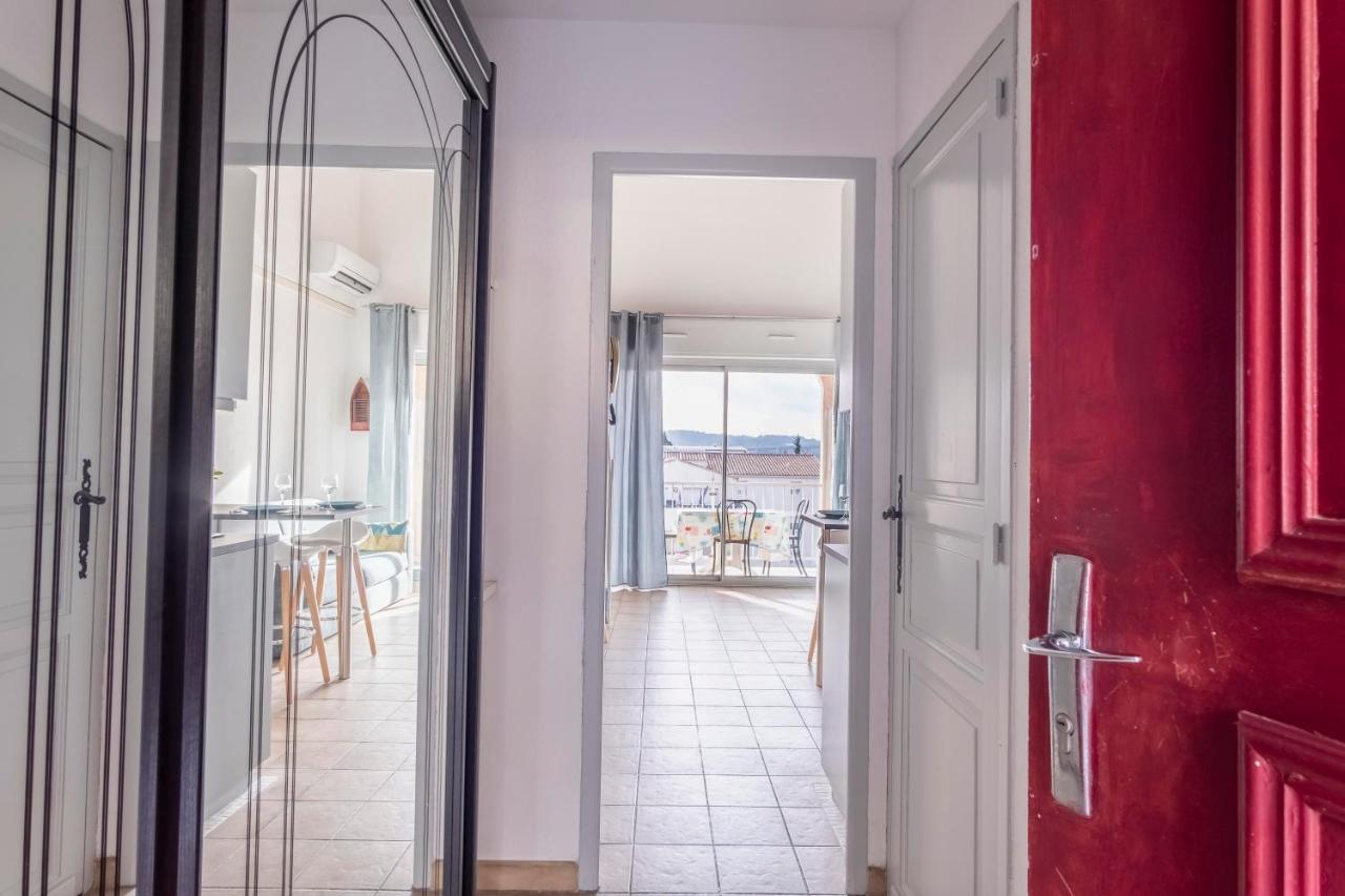 Chabine - Avec Terrasse Apartment Martigues Exterior photo